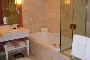 A Guide To Bath Tub Repair: What You Need To Know