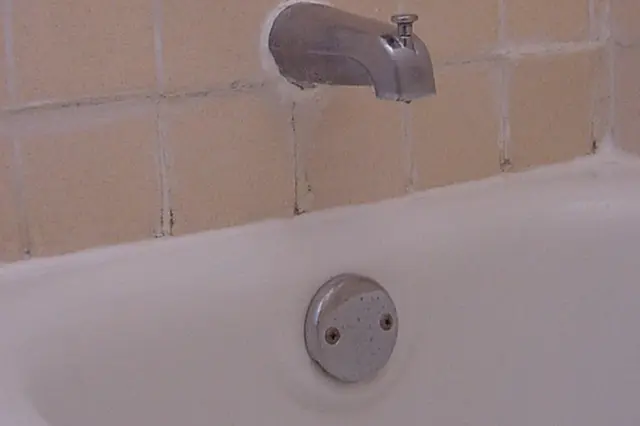 How can I redo my bathtub without replacing it?